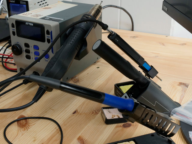 ATTEN ST-8802 Soldering and Hot Air Station